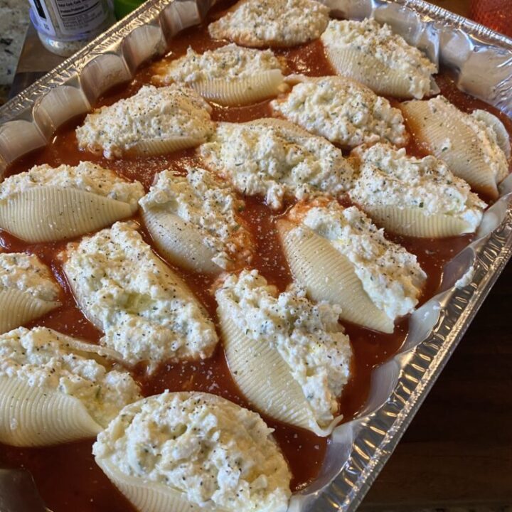 Stuffed shells in sauce