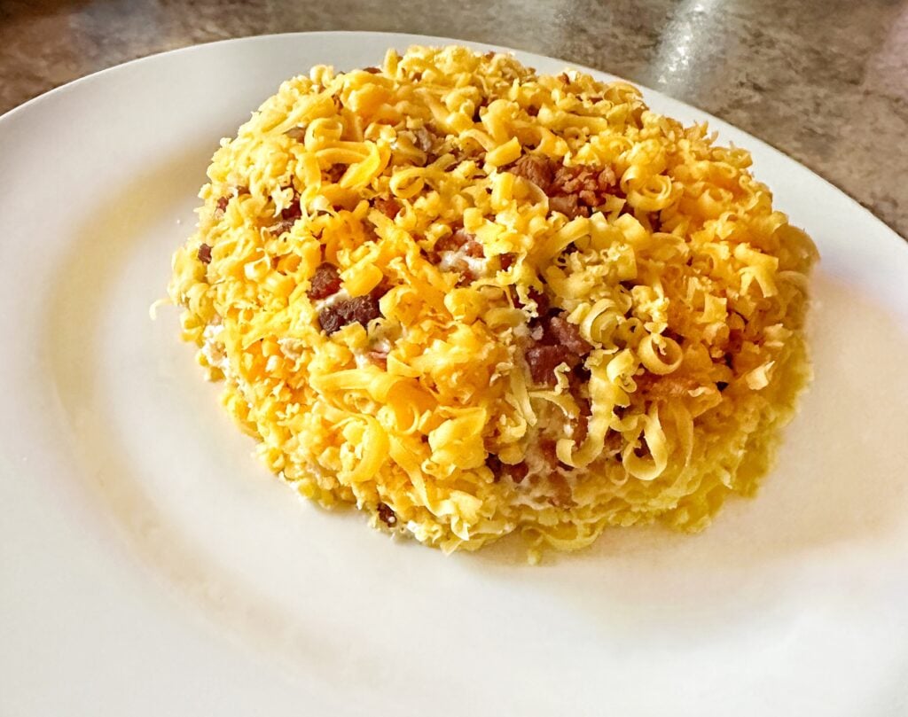 The finished cheeseball