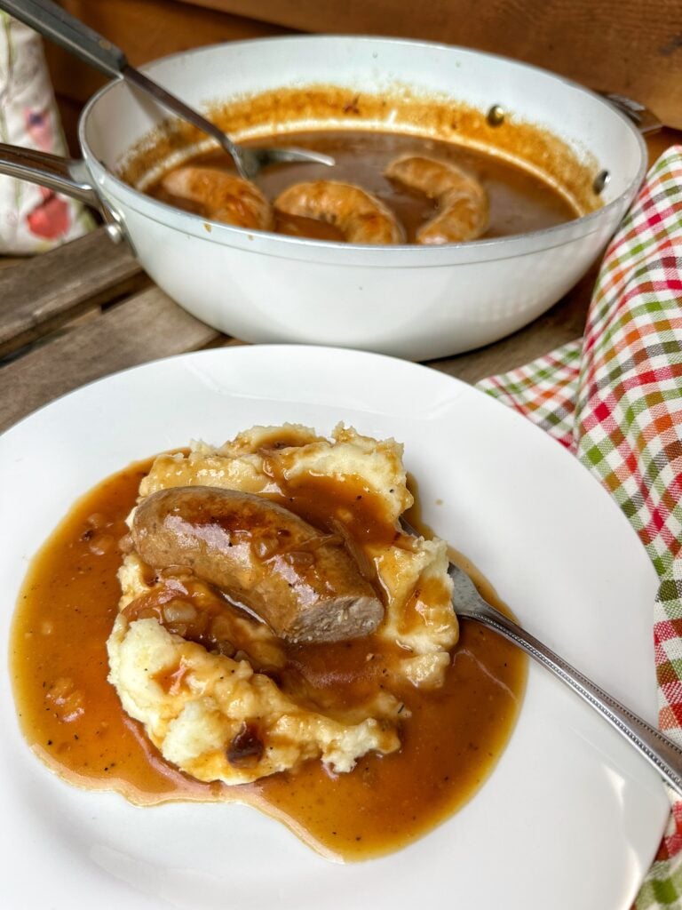 Sausages In Onion Gravy