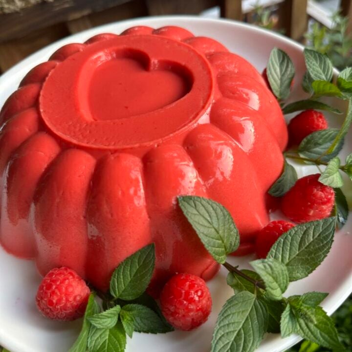 Raspberry Delight Jello