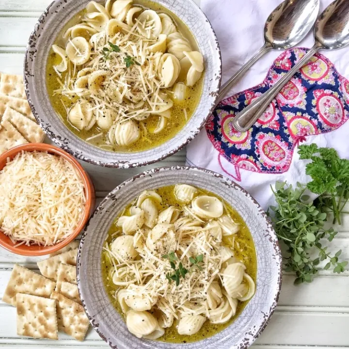 Buttered Noodles In Herbed Chicken Broth Recipe