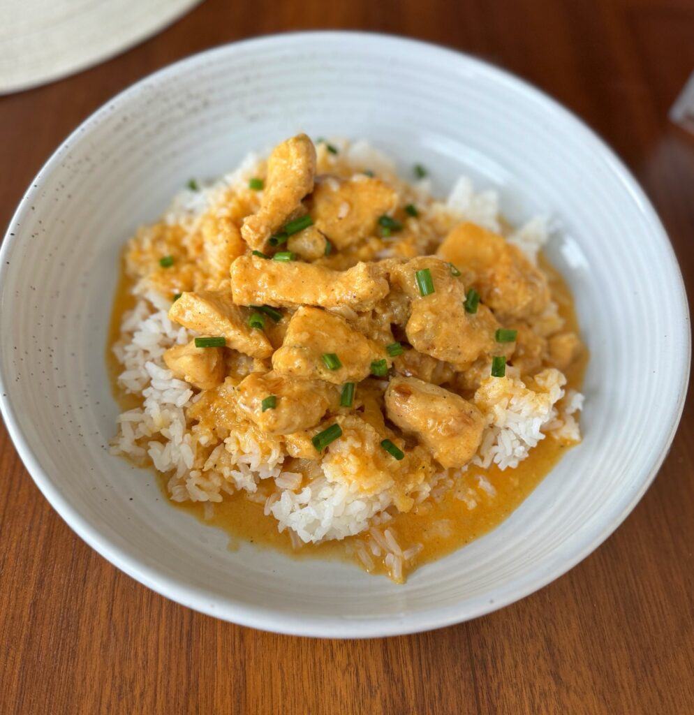 Chicken in lobster sauce over rice