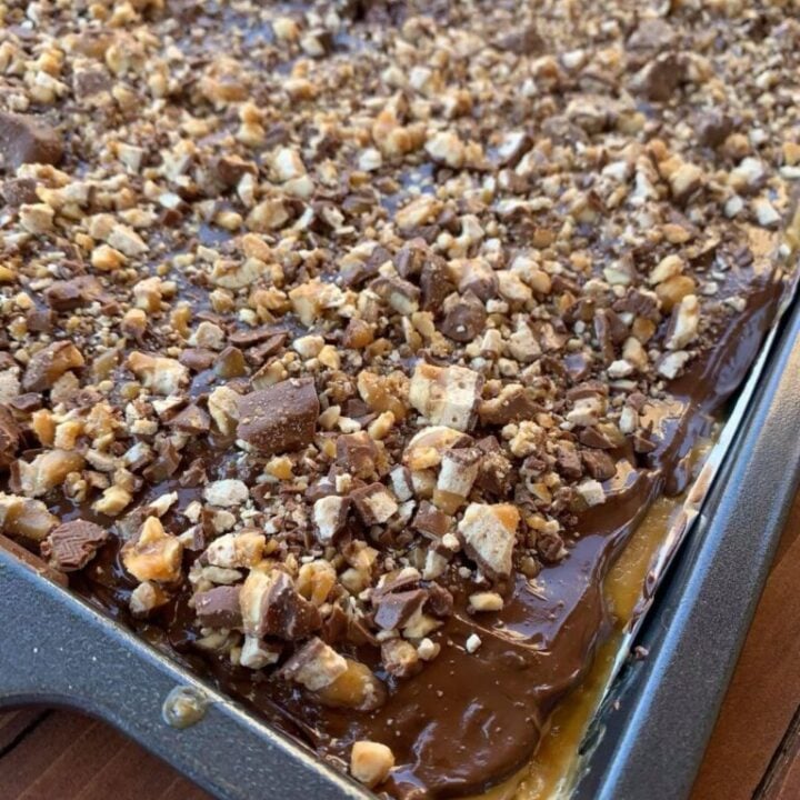 Caramel Chocolate Cracker Cookies Recipe