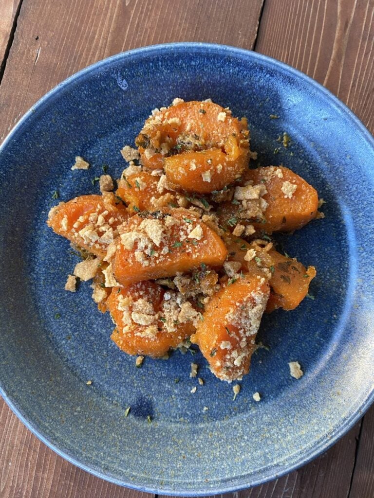 Baked Sweet Potatoes with Cinnamon Crunch Topping Recipe