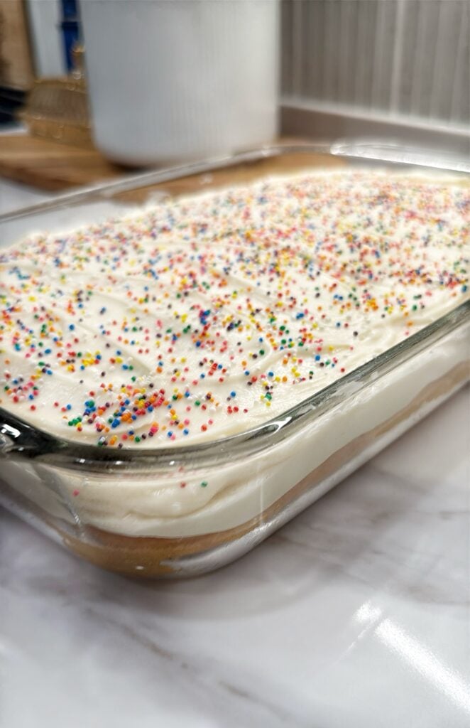 Dunkaroos Cake
