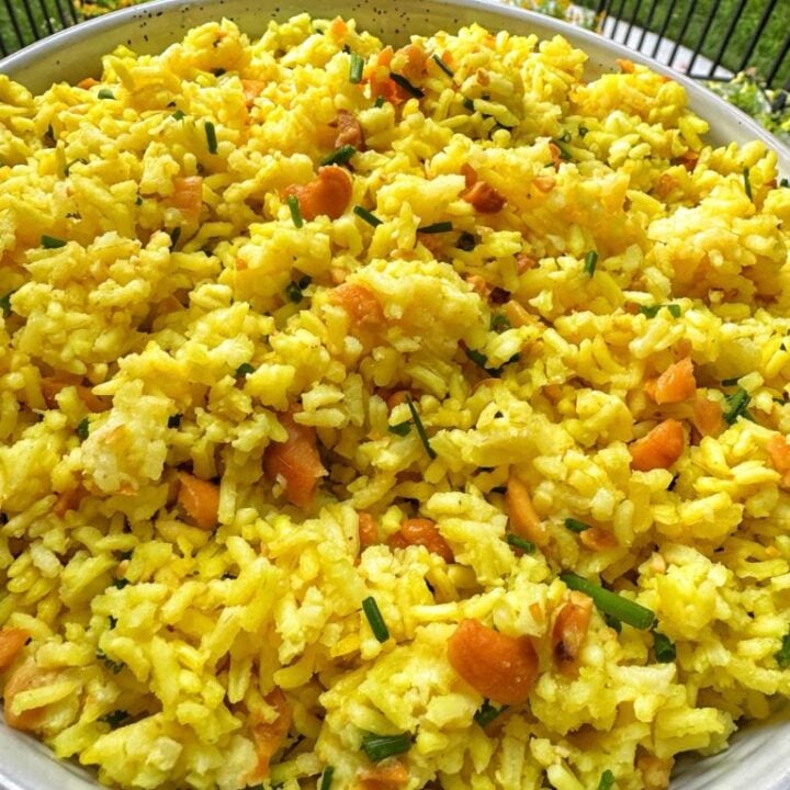 Golden Rice with Toasted Cashews