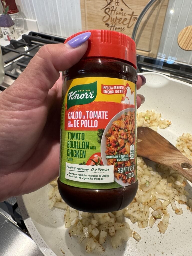 Knorr's tomato bouillon with cihcken
