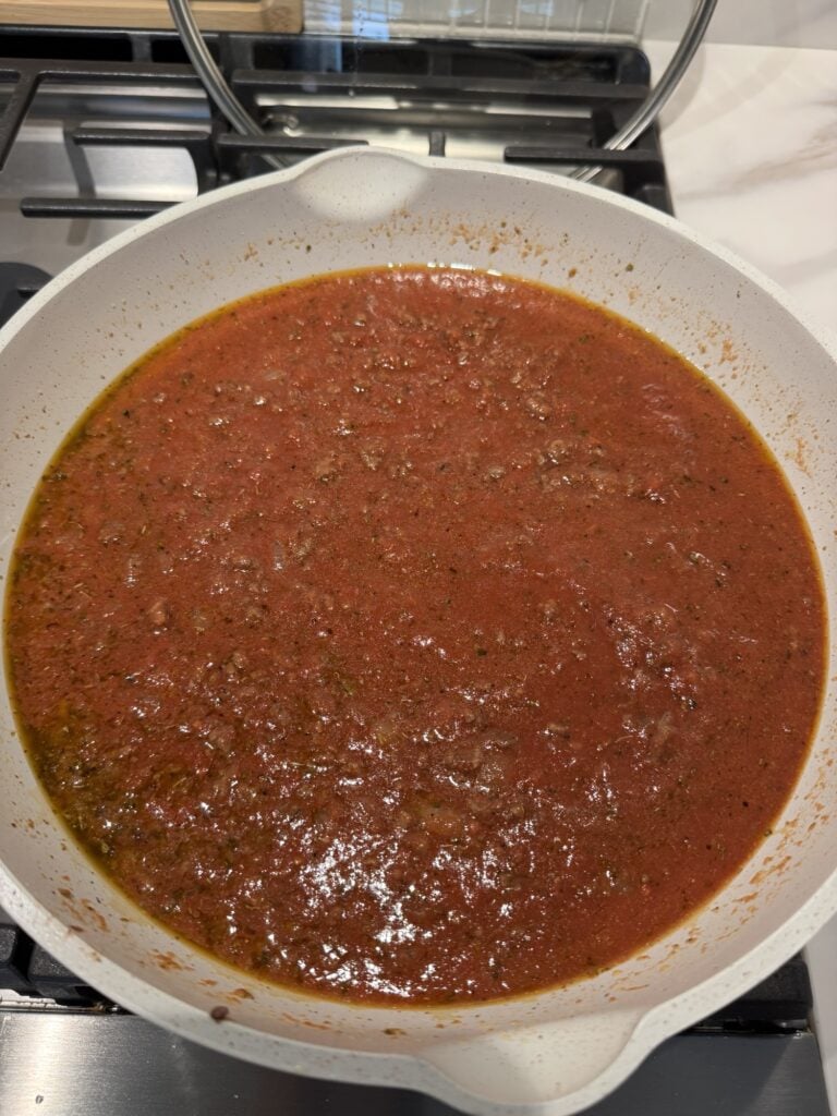 The sauce in the pan