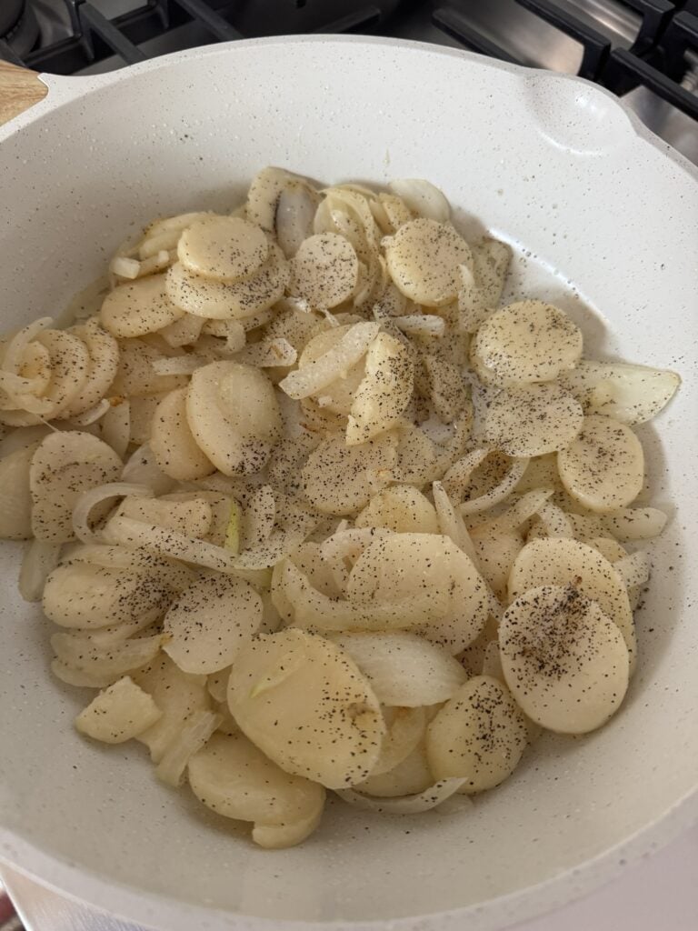 Seasoned sliced potatoes