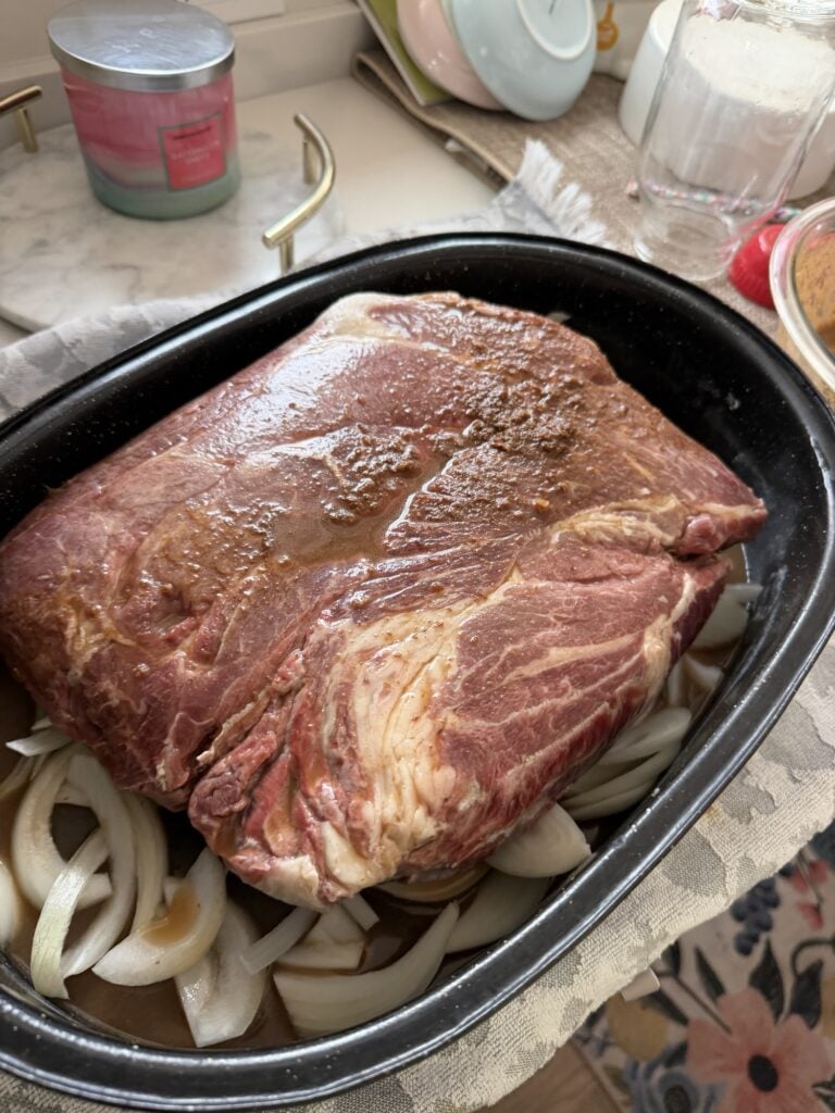 Beef and onions in the pot