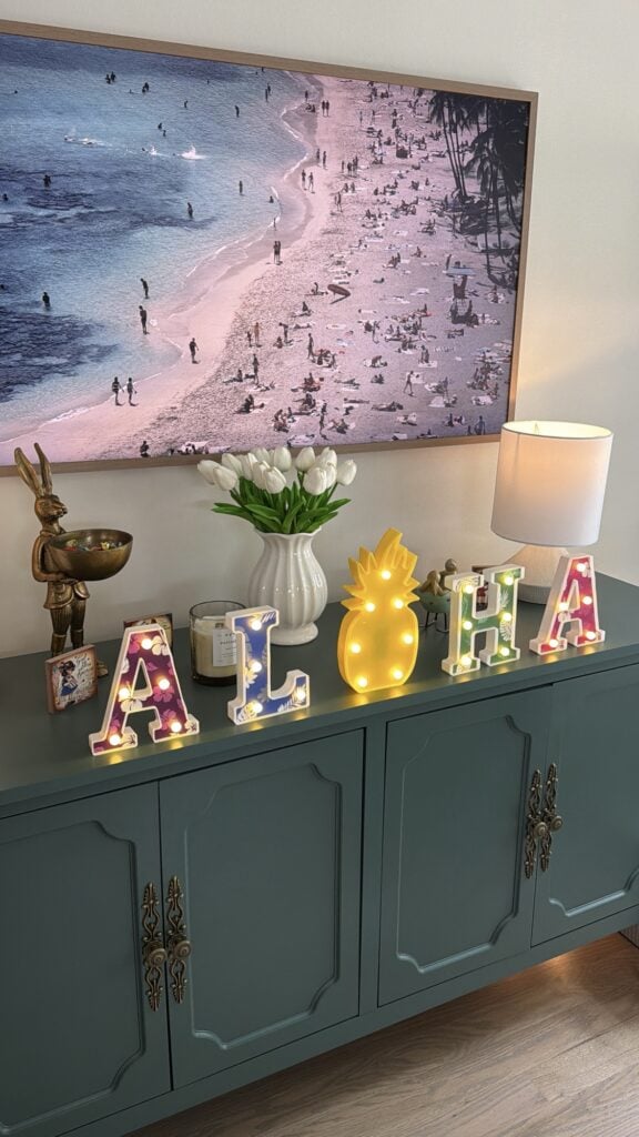 "Aloha" light decorations
