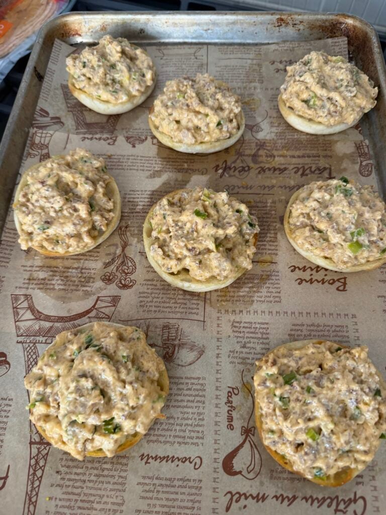 The muffins topped with the topping