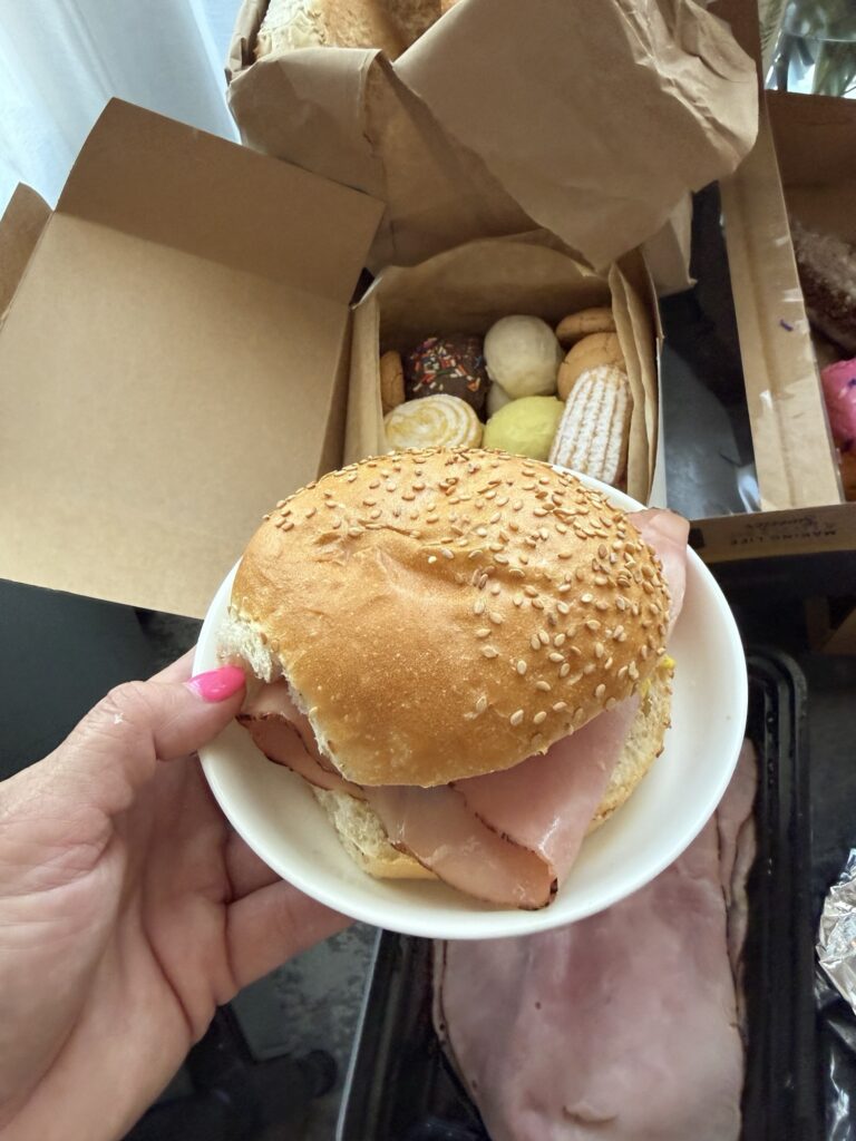 Ham sandwich on a sesame roll