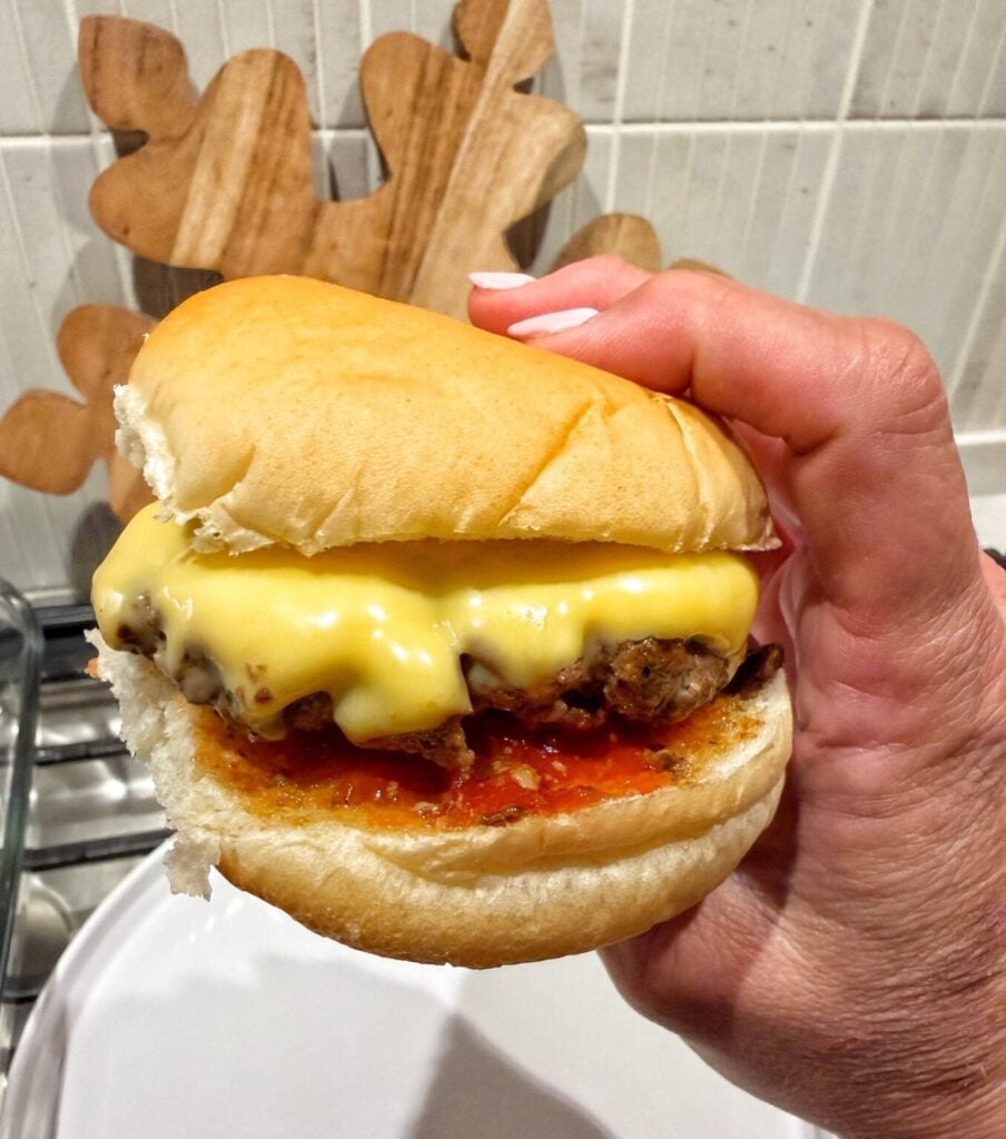 Busia’s Sizzle Burgers