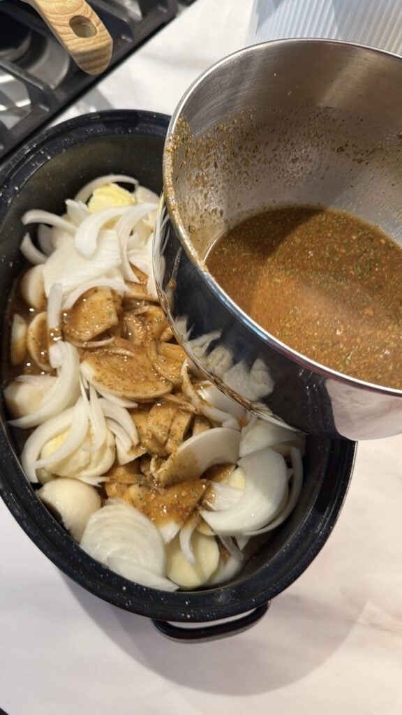 Dijon mustard sauce mixed with vegetable broth and Worcestershire sauce.